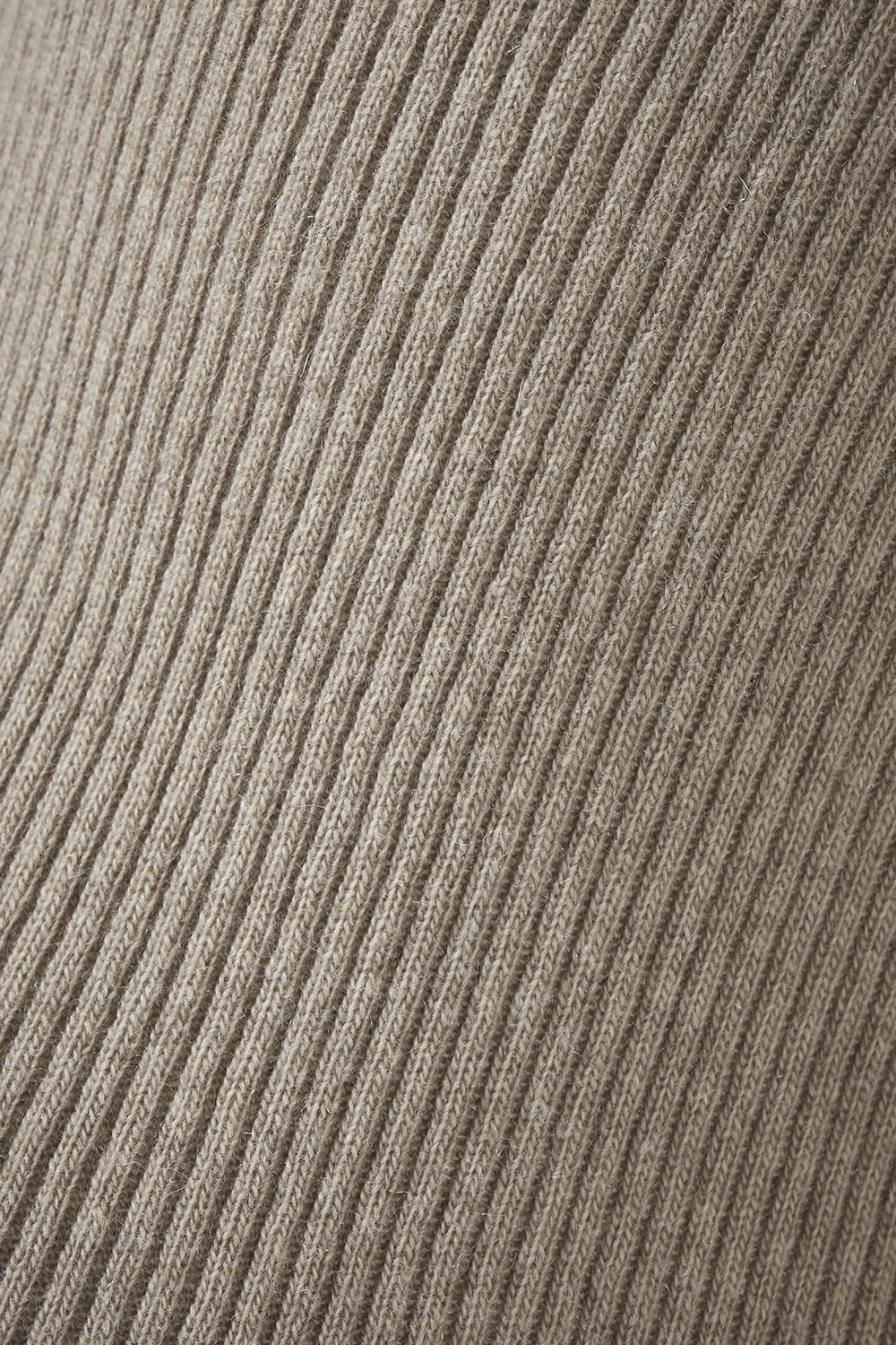 Nora Knitted Vest Barley - Image 3